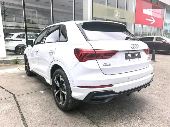 AUDI Q3 2023 Model 35 TFSI Fashion Dynamic Model – фото 4