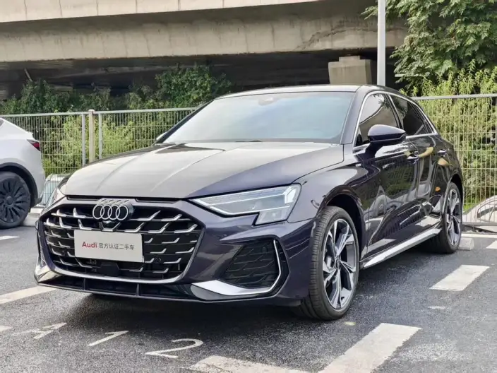 Audi A3 2026 Model Sportback 35 TFSI Continental Flying Spur Exclusive Model – фото 1