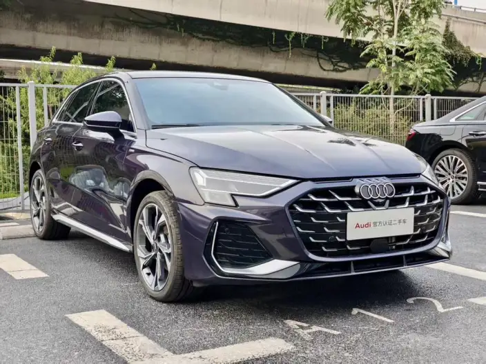 Audi A3 2026 Model Sportback 35 TFSI Continental Flying Spur Exclusive Model – фото 3