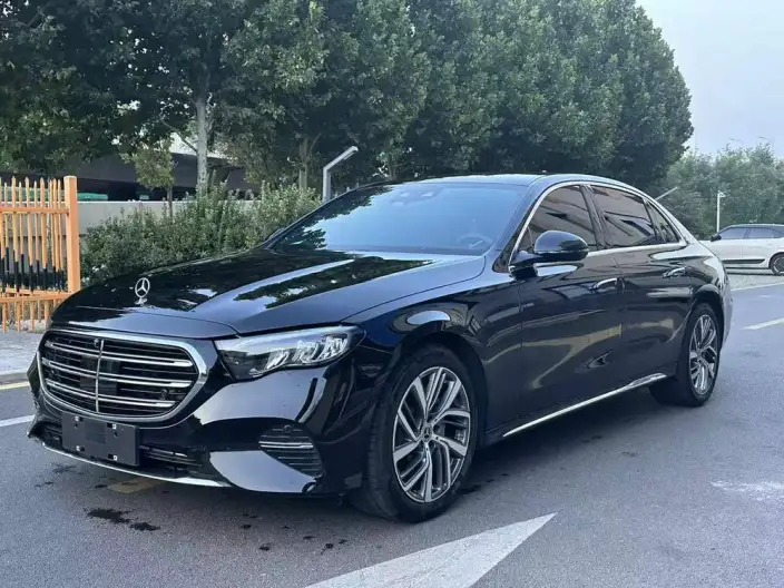 Mercedes-Benz E-Class 2025 Model E 300 L Fashion Model sedan