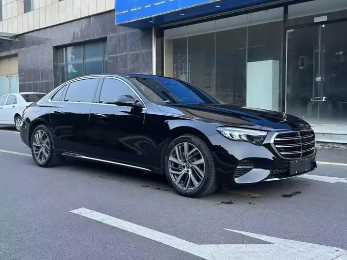 Mercedes-Benz E-Class 2025 Model E 300 L Fashion Model sedan