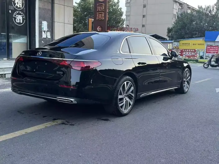 Mercedes-Benz E-Class 2025 Model E 300 L Fashion Model sedan – фото 6