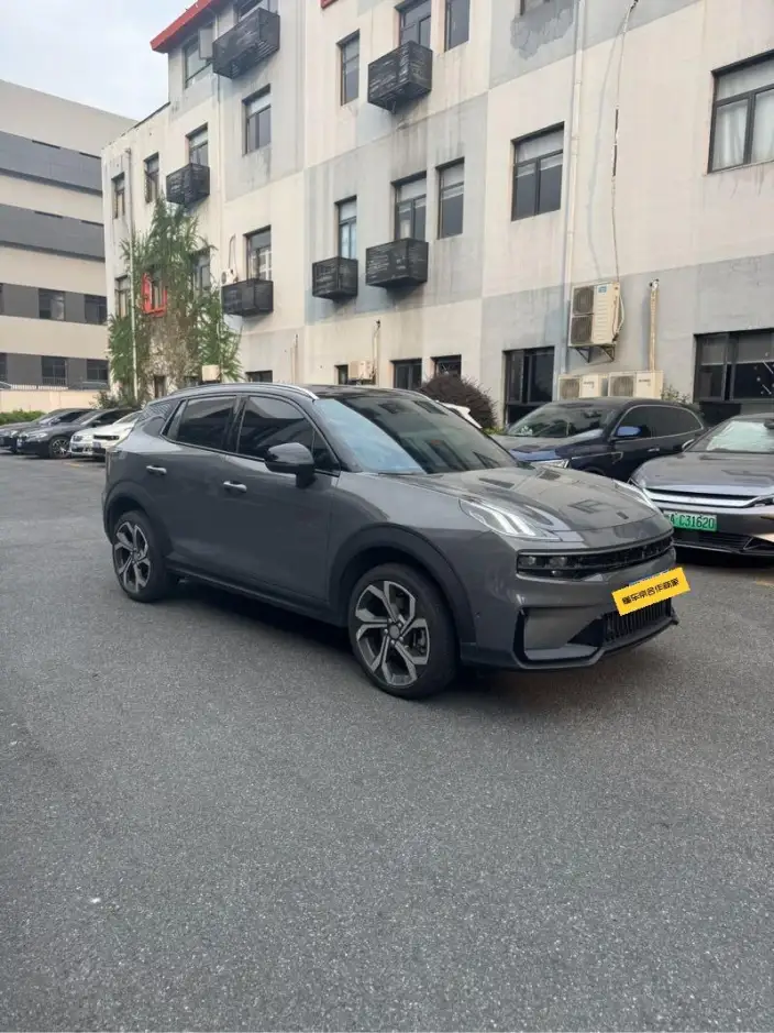 Lynk & Co 06 2023 Model Remix 1.5T Hero – фото 3