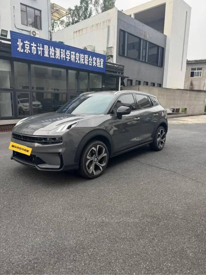 Lynk & Co 06 2023 Model Remix 1.5T Hero – фото 10