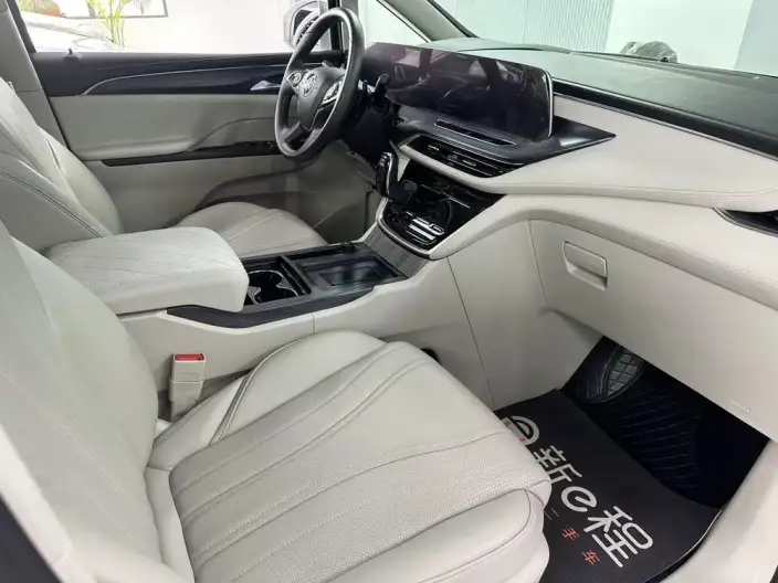 Buick GL8 2023 Model ES Luzun 2.0T Comfort Model – фото 8