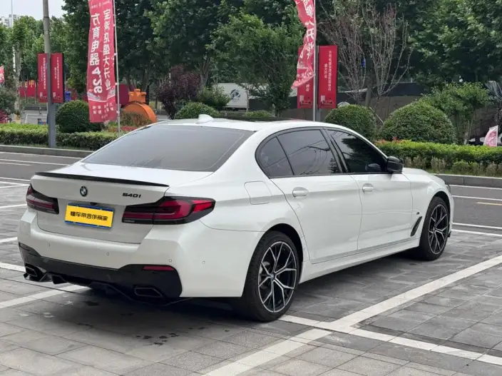 BMW 5 Series 2022 Model Facelift II 530Li Leading Model M Sports Set – фото 6