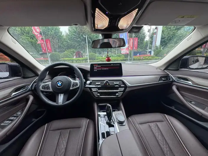 BMW 5 Series 2022 Model Facelift II 530Li Leading Model M Sports Set – фото 7