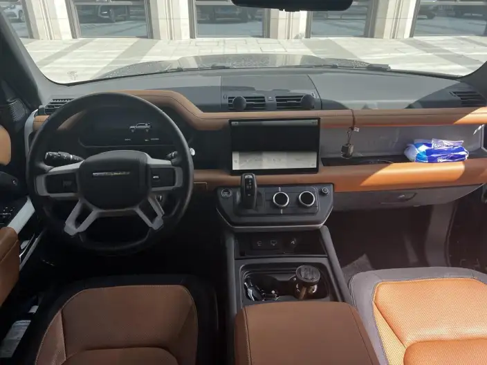 Land Rover Defender 2024 Model 110 3.0T P400 X-Dynamic HSE – фото 6