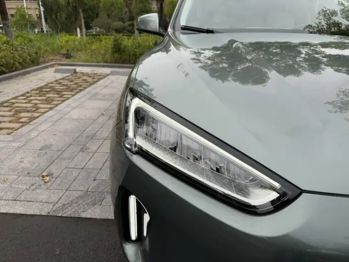 Aito M5 2022 Model Extended Range 4WD performance version – фото 9
