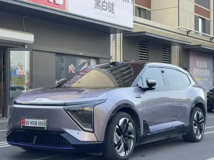 HiPhi HiPhi Y 2023 Model 560km Elite Edition – фото 6