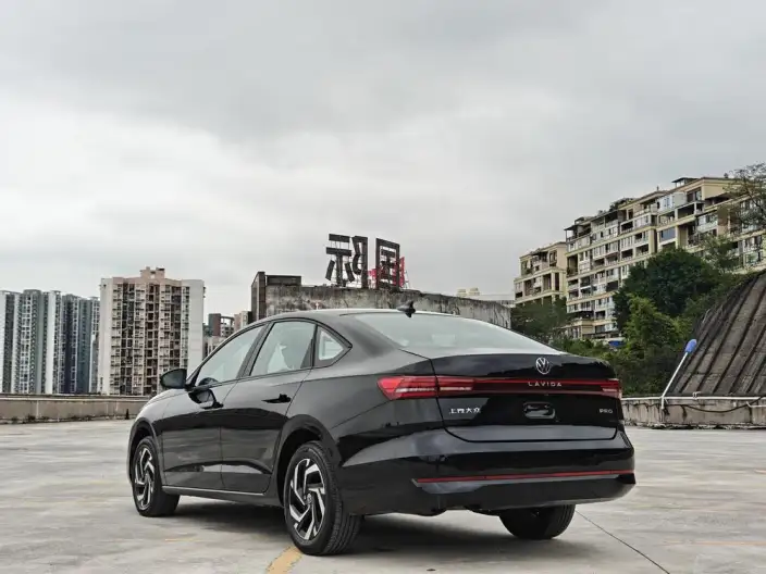 Volkswagen Lavida 2026 Model Pro 1.5L VI Million Edition – фото 5