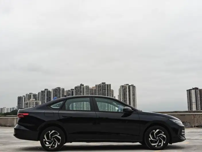 Volkswagen Lavida 2026 Model Pro 1.5L VI Million Edition – фото 8