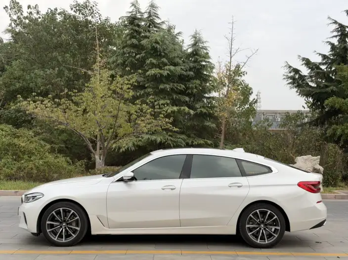 BMW 6 Series GT 2022 Model 630i M Sports Set – фото 4