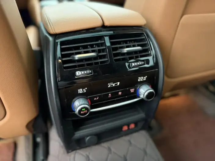 BMW 6 Series GT 2022 Model 630i M Sports Set – фото 8