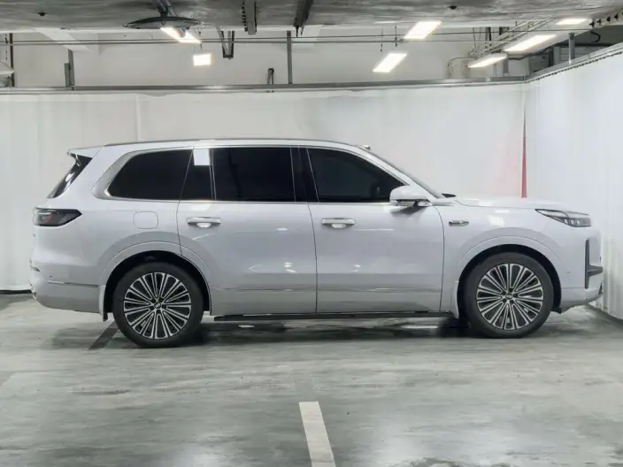 Geely M9 2025 Model 210km 4WD Pilot Edition – фото 8