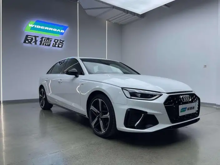 Audi A4 L 2024 Model 40 TFSI Luxury Dynamic Model – фото 3