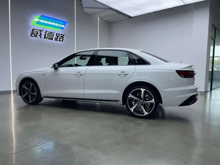 Audi A4 L 2024 Model 40 TFSI Luxury Dynamic Model – фото 4