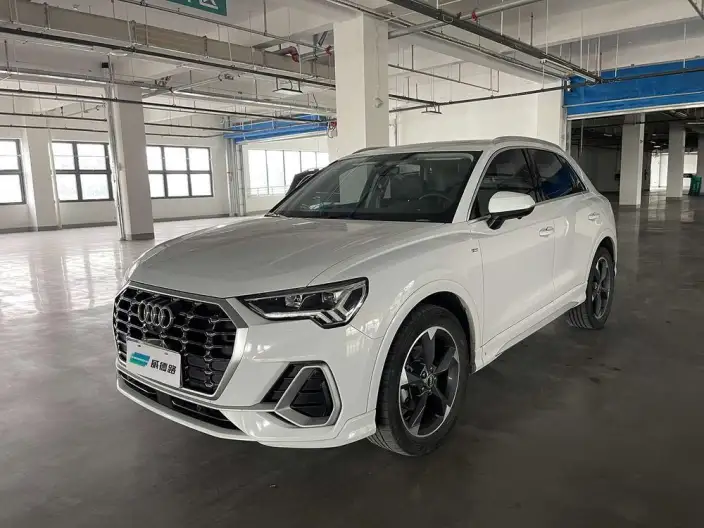 AUDI Q3 2022 Model 35 TFSI Fashion Dynamic Model – фото 1