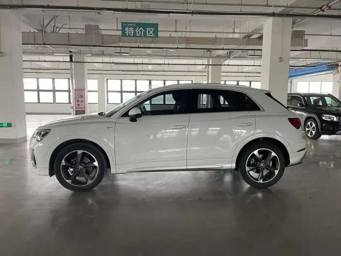 AUDI Q3 2022 Model 35 TFSI Fashion Dynamic Model – фото 3