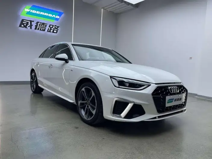 Audi A4 L 2022 Model 40 TFSI Fashion Dynamic Model – фото 3