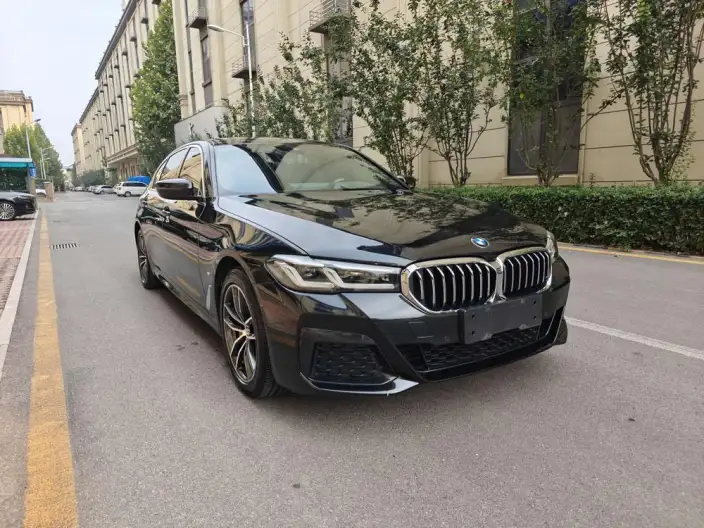 BMW 5 Series PHEV 2021 Model Facelift 535Le M Sports Set – фото 3