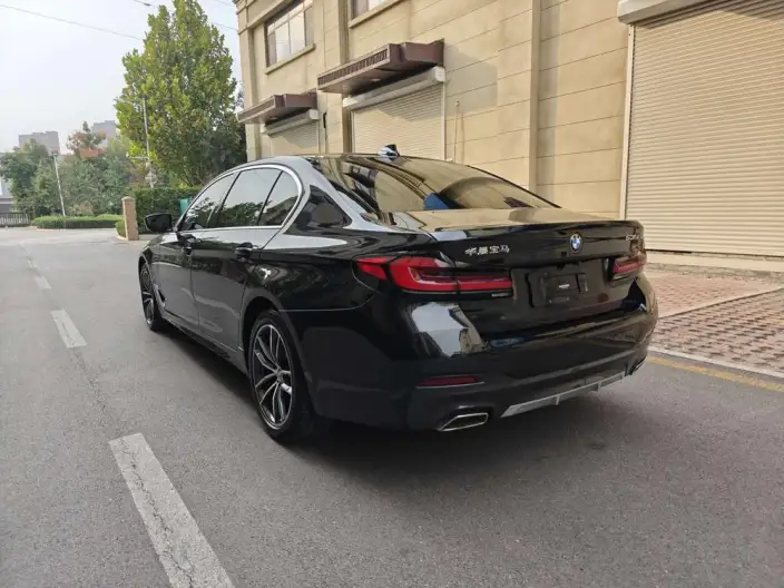 BMW 5 Series PHEV 2021 Model Facelift 535Le M Sports Set – фото 5
