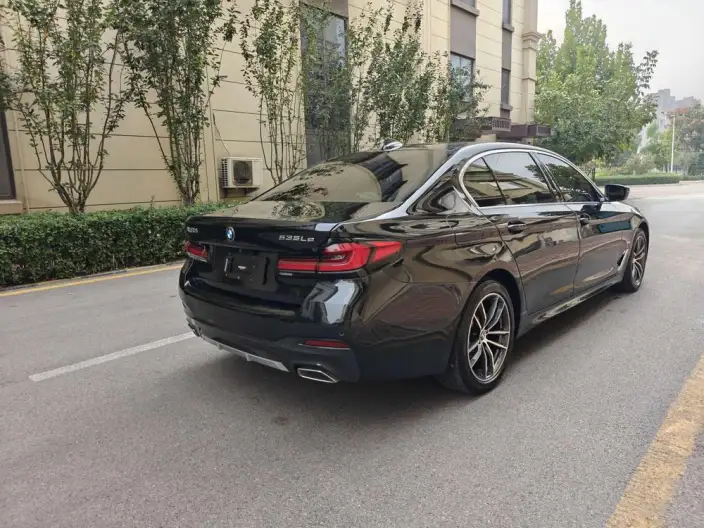 BMW 5 Series PHEV 2021 Model Facelift 535Le M Sports Set – фото 7