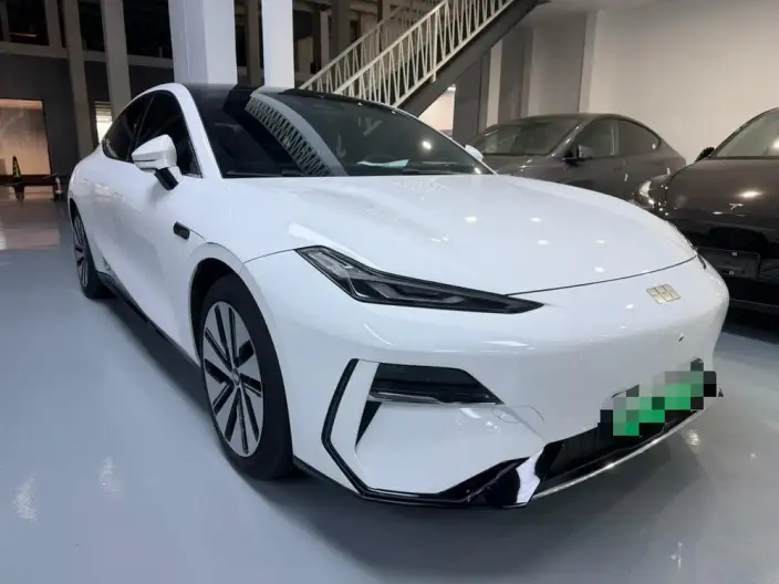 Geely Galaxy E8 2024 Model 550km MAX – фото 3