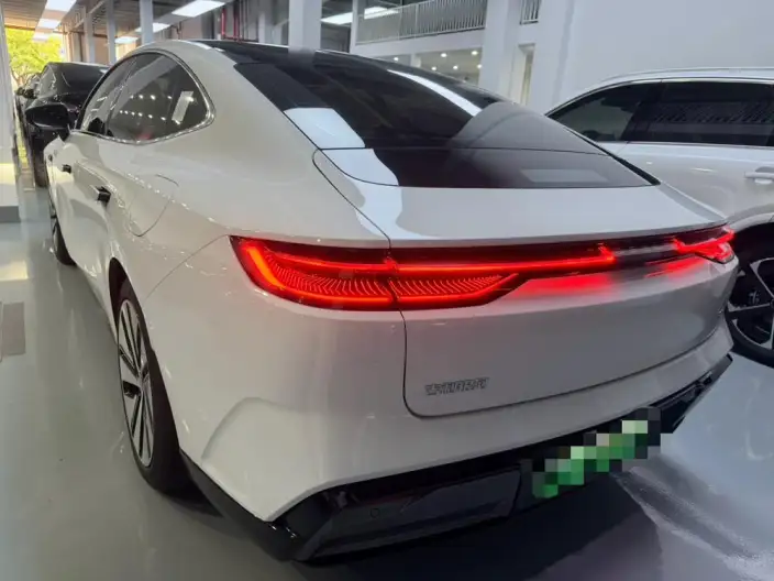 Geely Galaxy E8 2024 Model 550km MAX – фото 4