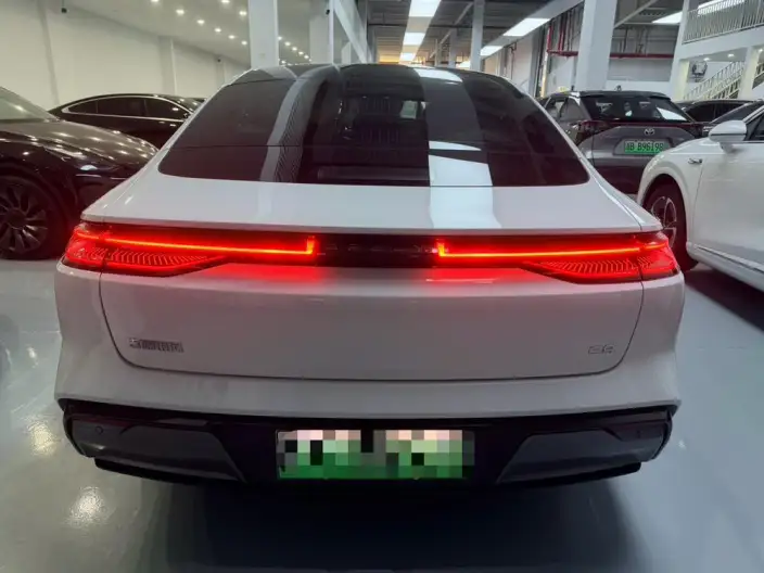 Geely Galaxy E8 2024 Model 550km MAX – фото 5