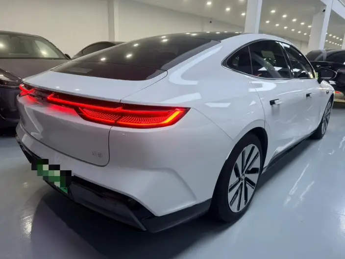 Geely Galaxy E8 2024 Model 550km MAX – фото 6