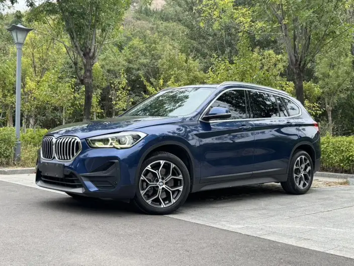 BMW X1 2022 Model sDrive25Li Leading Model – фото 1
