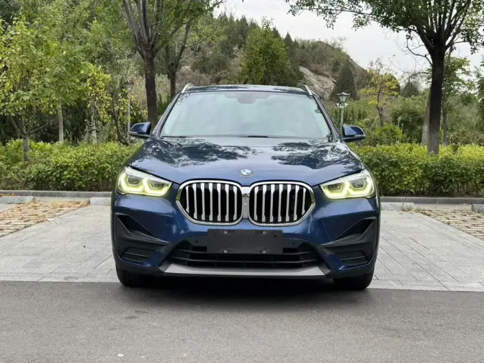 BMW X1 2022 Model sDrive25Li Leading Model – фото 2