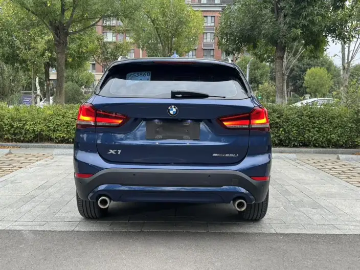 BMW X1 2022 Model sDrive25Li Leading Model – фото 5