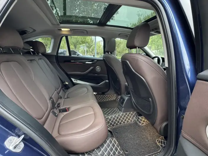 BMW X1 2022 Model sDrive25Li Leading Model – фото 10