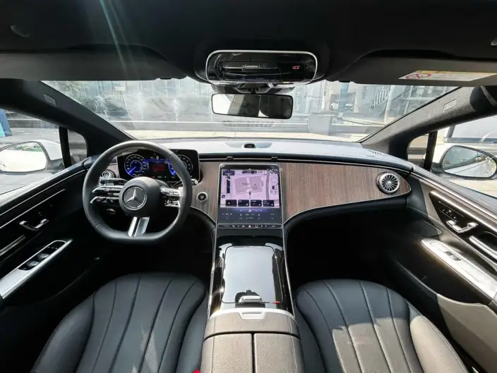 Mercedes-Benz EQE 2025 Model EQE 500 4MATIC Pioneer Edition – фото 8