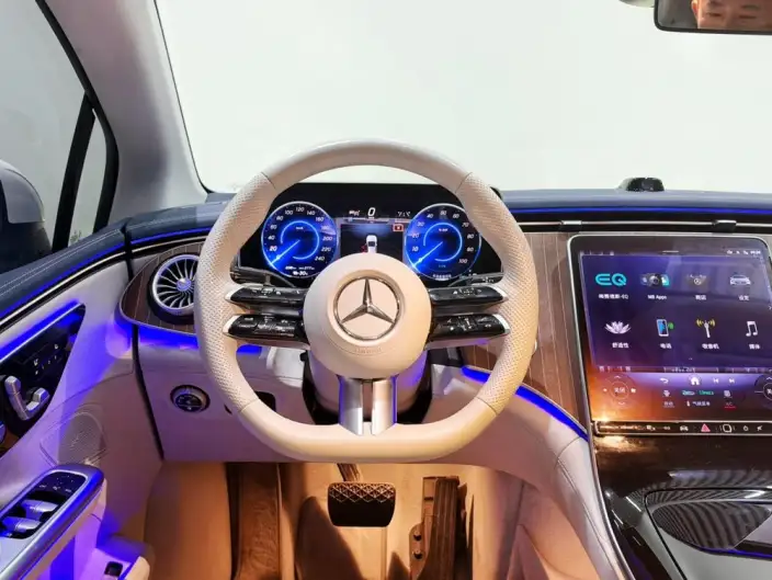 Mercedes-Benz EQE 2025 Model EQE 500 4MATIC Pioneer Edition – фото 10