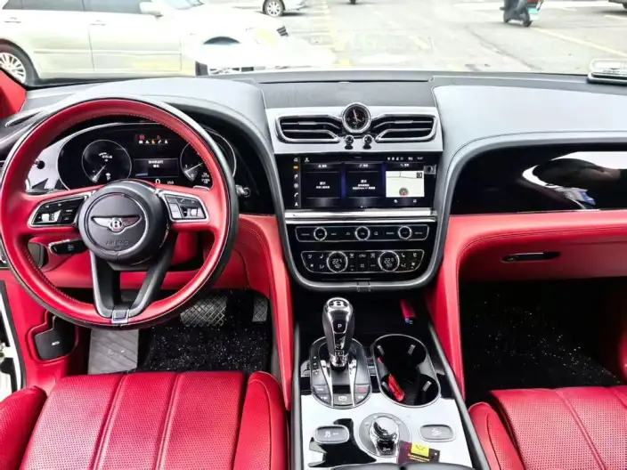 Bentayga 2021 Model 4.0T V8 – фото 5