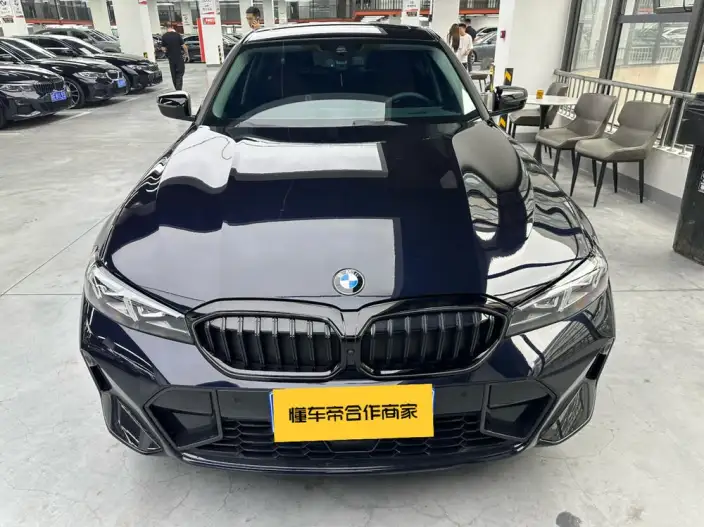 BMW 3 Series 2026 Model 330Li M Sports Night Set – фото 2
