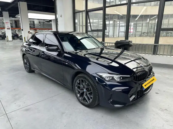 BMW 3 Series 2026 Model 330Li M Sports Night Set – фото 3