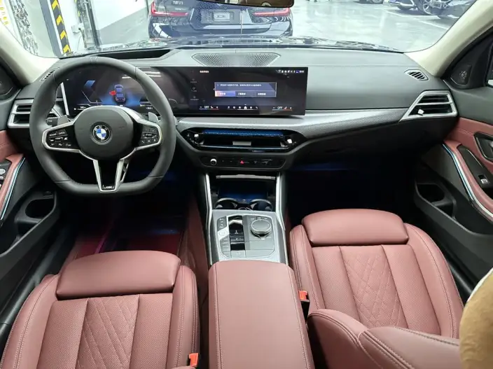 BMW 3 Series 2026 Model 330Li M Sports Night Set – фото 8