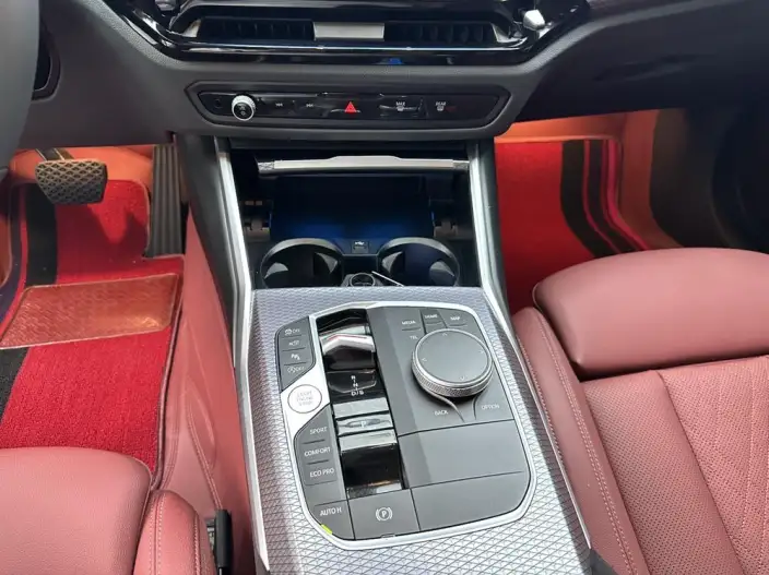 BMW 3 Series 2026 Model 330Li M Sports Night Set – фото 10