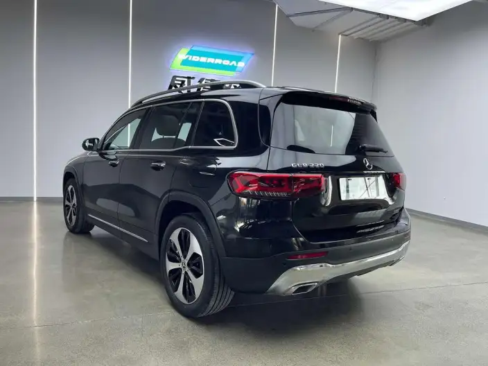 Mercedes-Benz GLB 2022 Model GLB 220 Fashion Model – фото 5