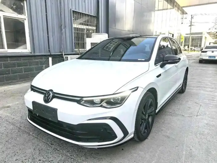 Volkswagen Golf 2023 Model 280TSI DSG R-Line – фото 1