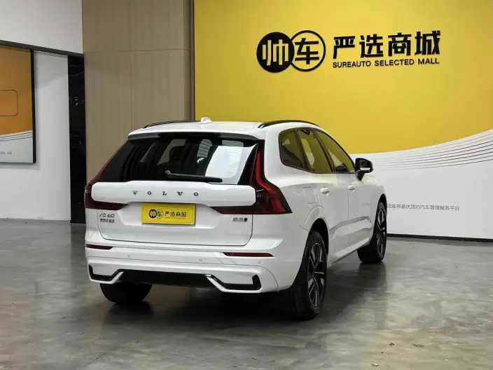 Volvo XC60 2026 Model B5 4WD Smart Range Sports Edition – фото 7