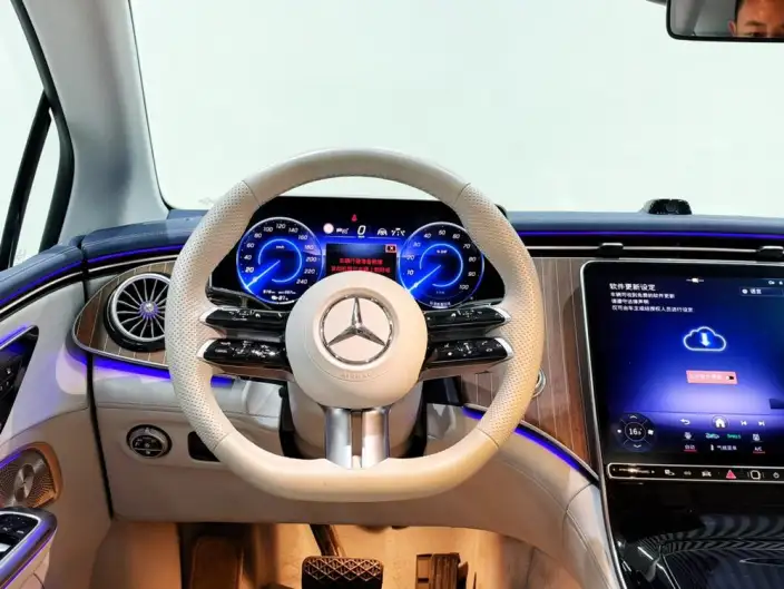 Mercedes-Benz EQE 2025 Model EQE 500 4MATIC Deluxe Edition – фото 10