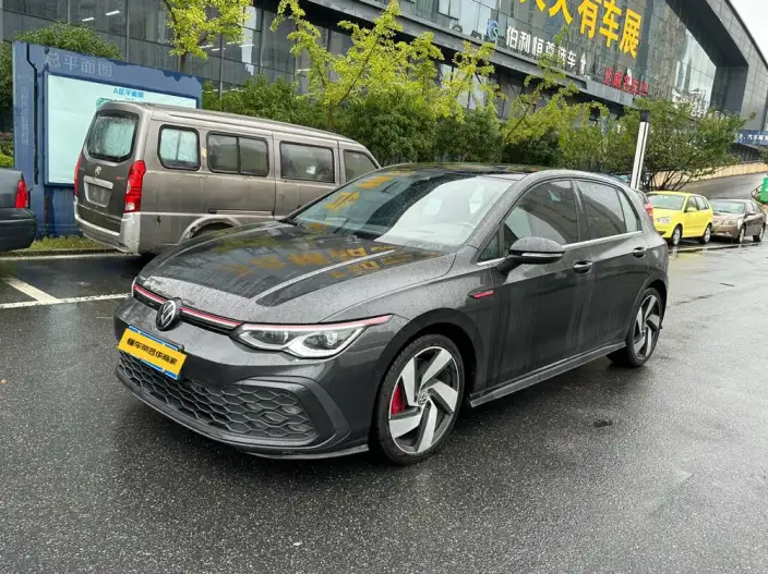 Volkswagen Golf GTI 2023 Model 380TSI DSG GTI – фото 1