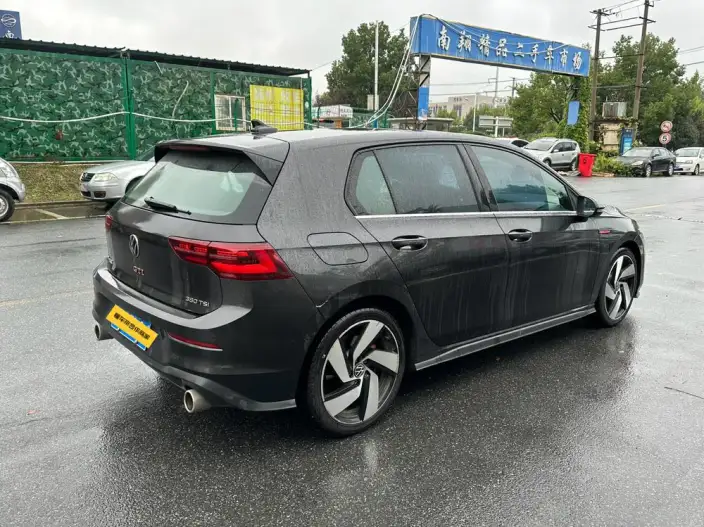 Volkswagen Golf GTI 2023 Model 380TSI DSG GTI – фото 6