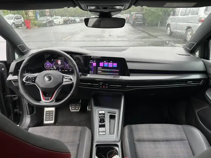 Volkswagen Golf GTI 2023 Model 380TSI DSG GTI – фото 7