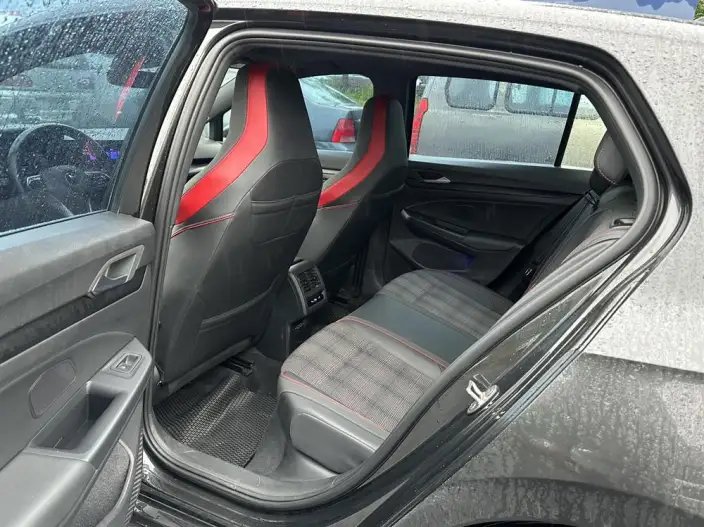 Volkswagen Golf GTI 2023 Model 380TSI DSG GTI – фото 9